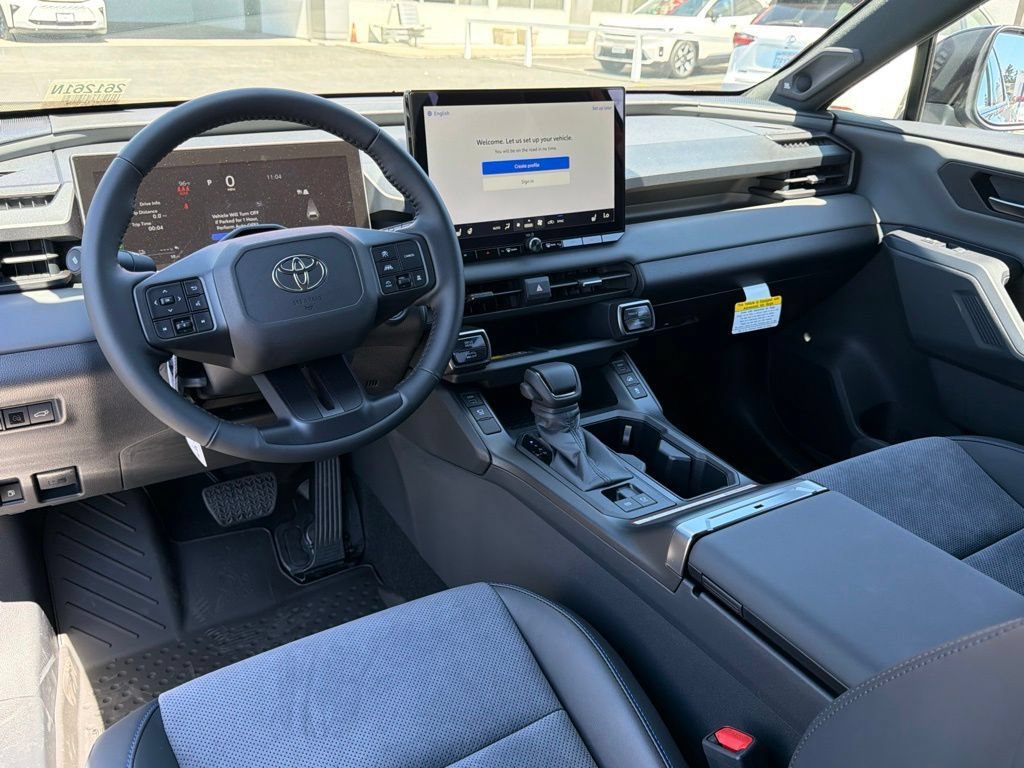 New 2026 Toyota RAV4 XSE AWD/4WD image 32