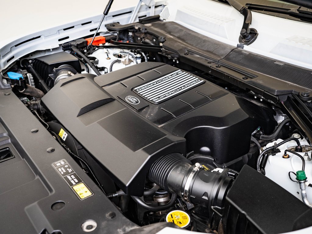 Used 2022 Land Rover Defender 90 V8 image 32