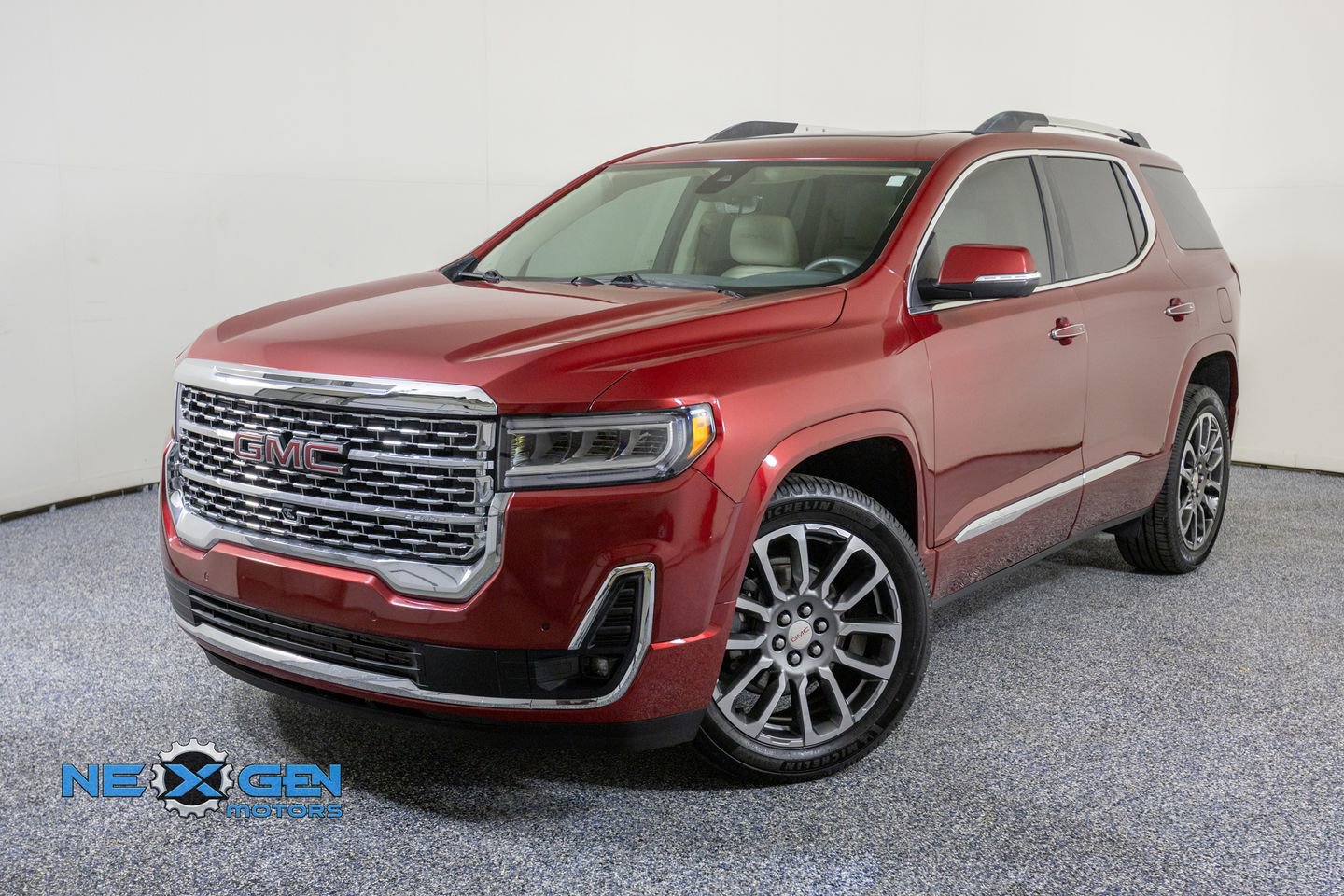 Used 2020 GMC Acadia Denali w/ Trailering Package AWD/4WD image 3
