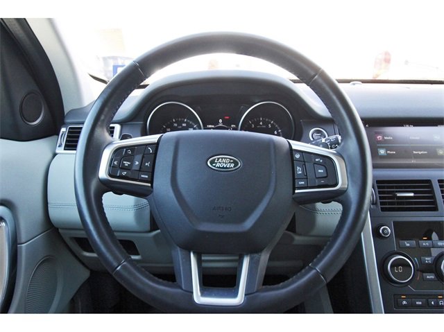 Used 2017 Land Rover Discovery Sport SE image 14