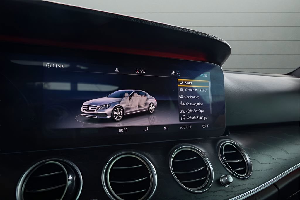 Used 2020 Mercedes-Benz E 350 Sedan image 24