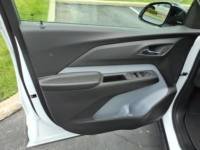 New 2027 Chevrolet Bolt RS FWD image 10
