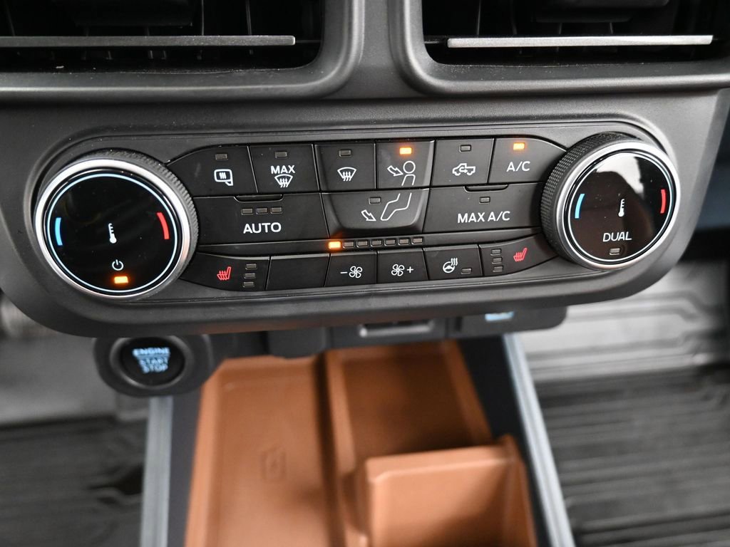 Used 2023 Ford Maverick Lariat w/ Lariat Luxury Package image 17