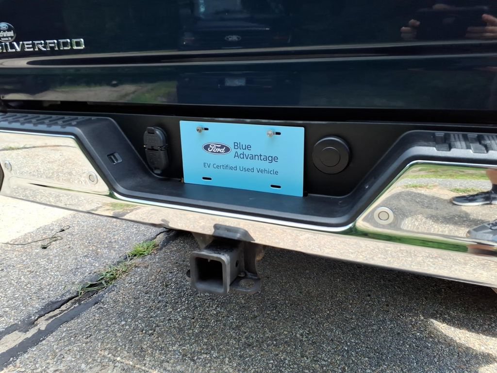Used 2020 Chevrolet Silverado 2500 LT w/ All Star Edition AWD/4WD image 11