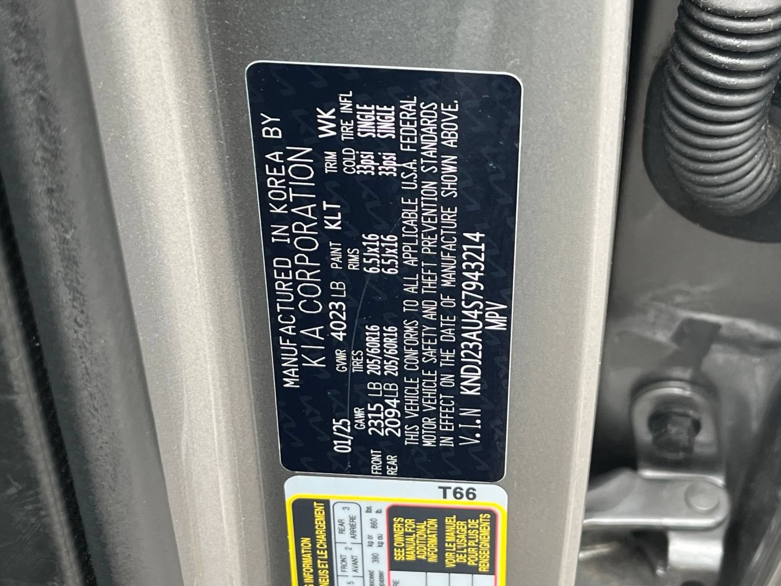 Used 2025 Kia Soul LX w/ LX Technology Package FWD image 26
