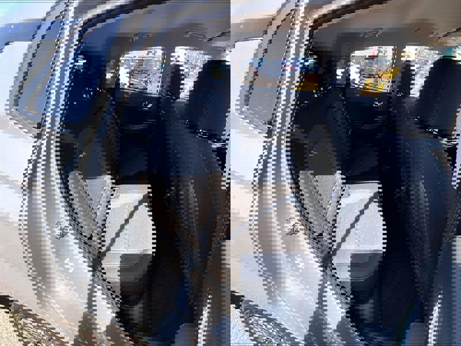 Used 2023 Hyundai Kona SE w/ Cargo Package FWD image 16