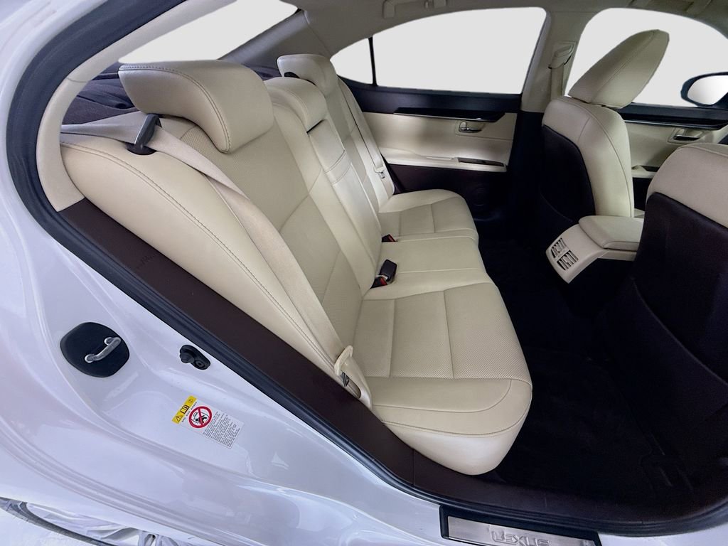 Used 2016 Lexus ES 350 w/ Accessory Package image 22