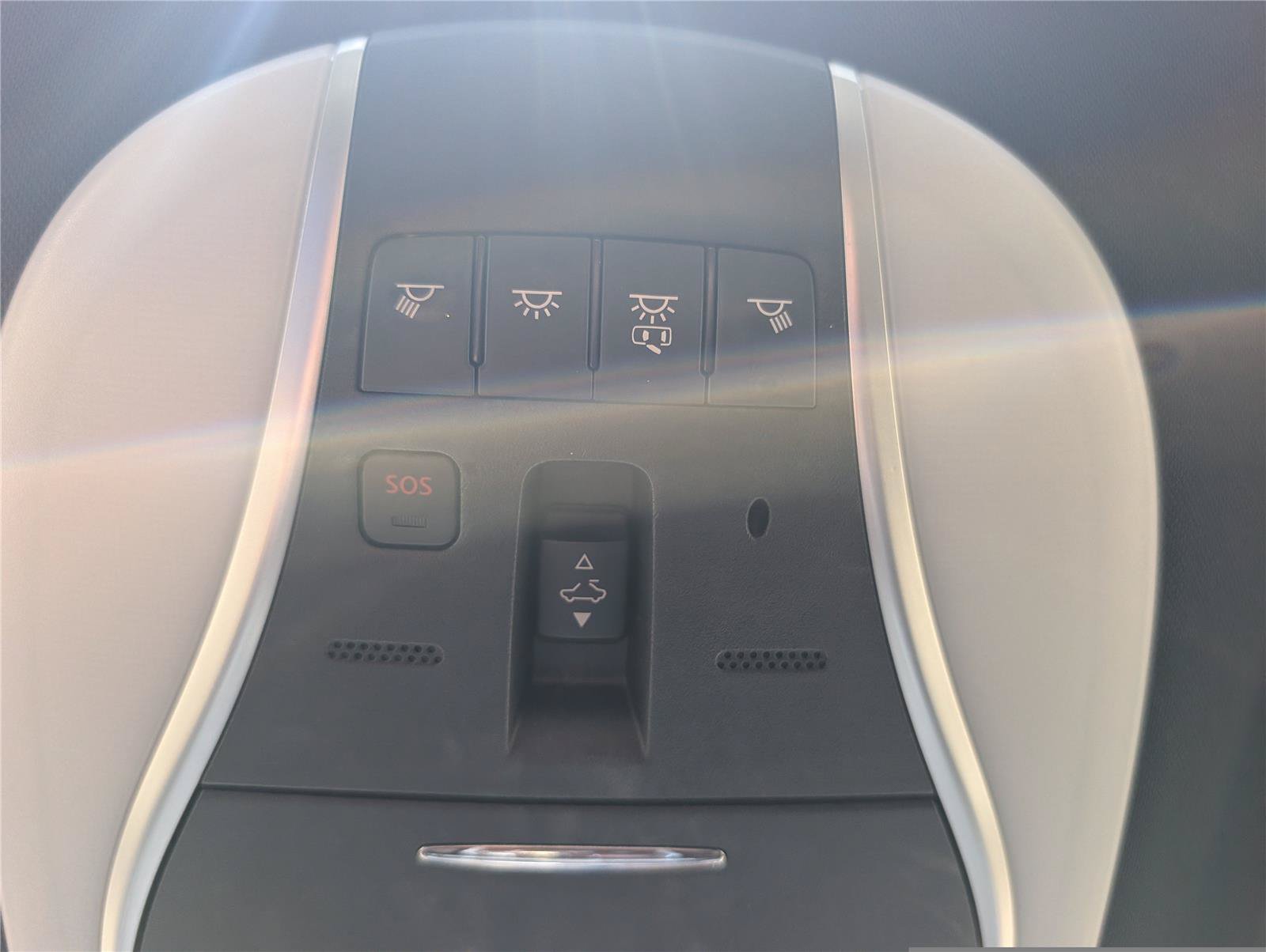 Used 2019 INFINITI Q70 Luxe w/ Sport Package RWD image 21