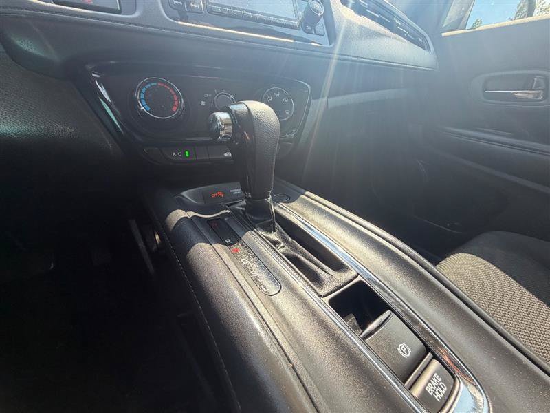 Used 2018 Honda HR-V LX image 16