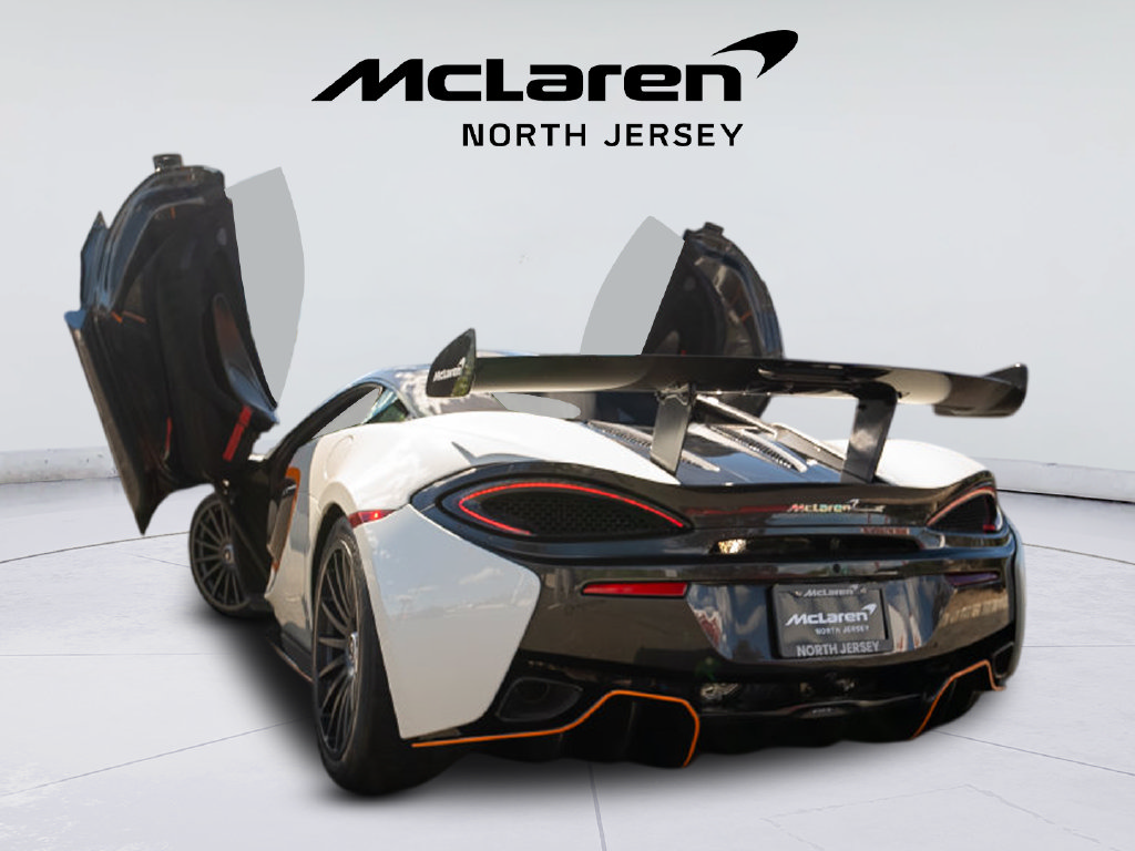 Used 2020 McLaren 620R RWD image 5