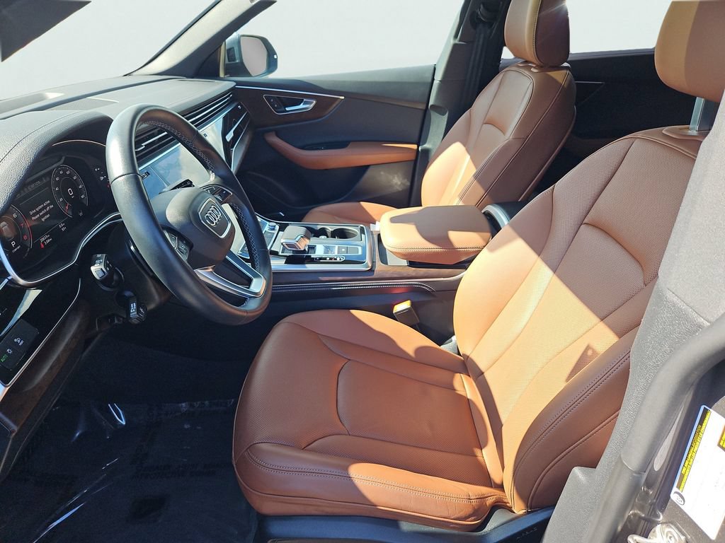 Certified 2025 Audi Q8 Premium Plus AWD/4WD image 35