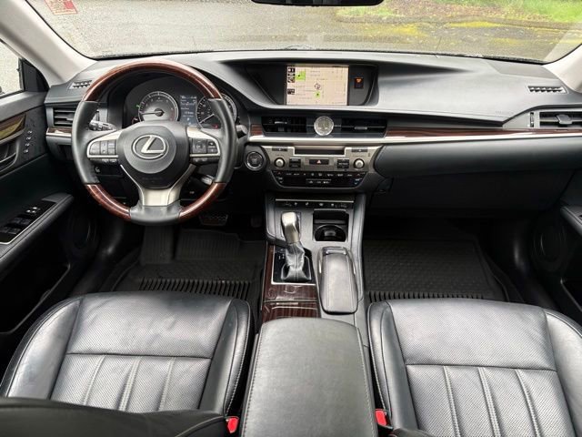 Used 2018 Lexus ES 350 w/ Luxury Package w/Wood Trim FWD image 18