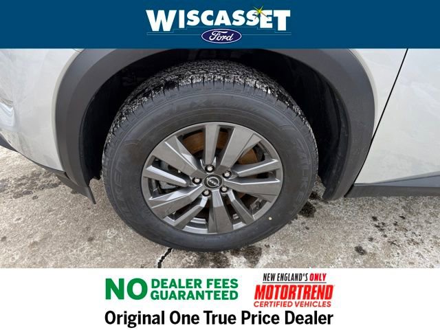 Used 2024 Nissan Pathfinder SV image 27