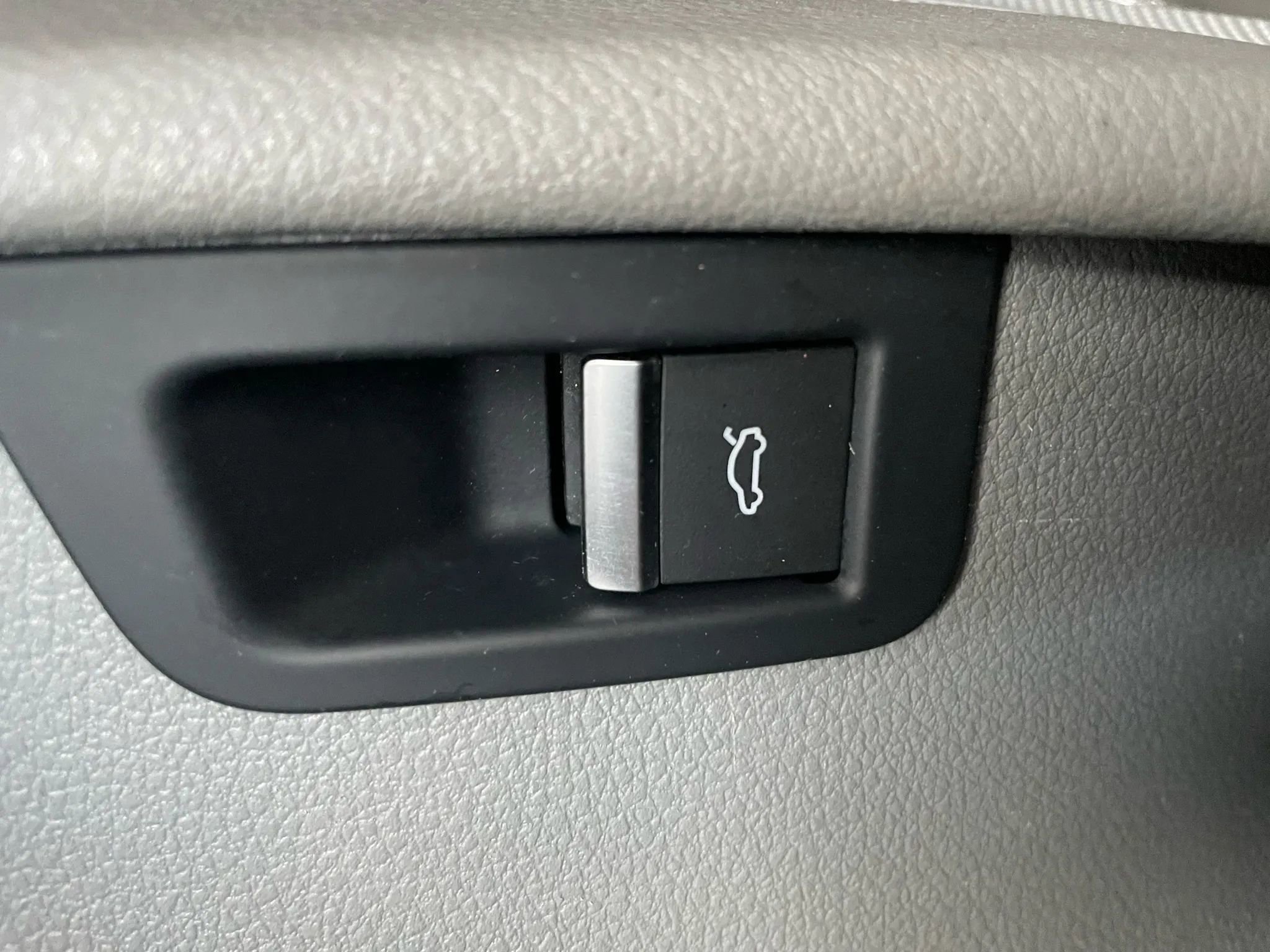 Used 2018 Audi Q7 3.0T Premium Plus w/ Premium Plus Package image 16