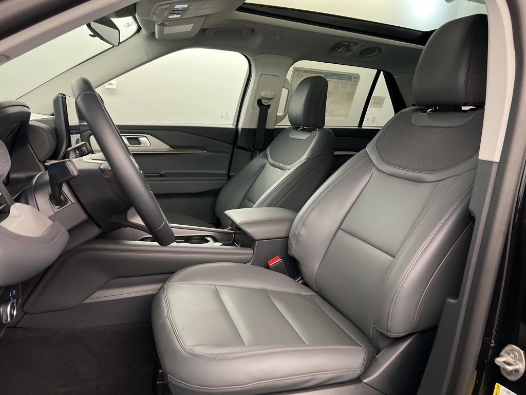 New 2026 Ford Explorer Active w/ Active Comfort Package AWD/4WD image 26
