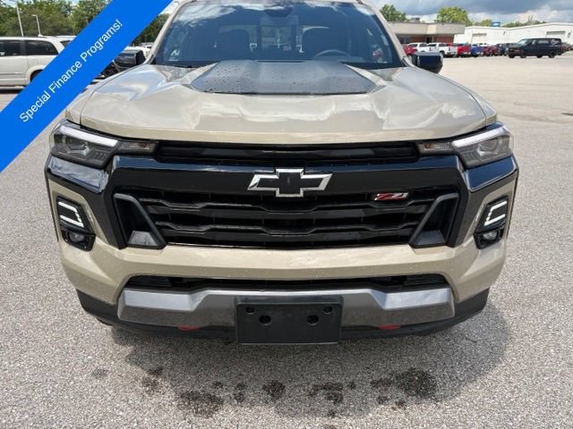 Used 2023 Chevrolet Colorado Z71 w/ Z71 Convenience Package 2 AWD/4WD image 10