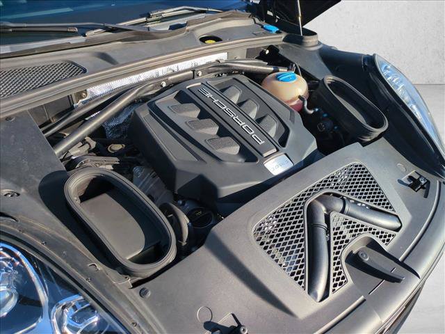 Used 2016 Porsche Macan S AWD/4WD image 25