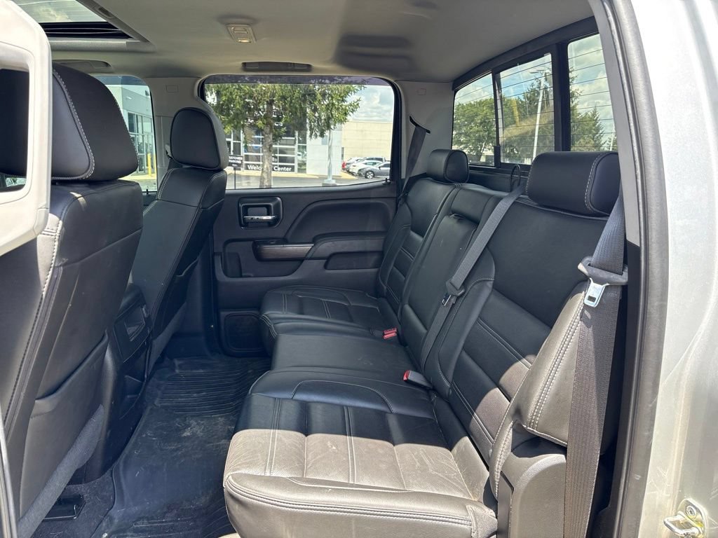 Used 2019 GMC Sierra 2500 Denali w/ Duramax Plus Package AWD/4WD image 16