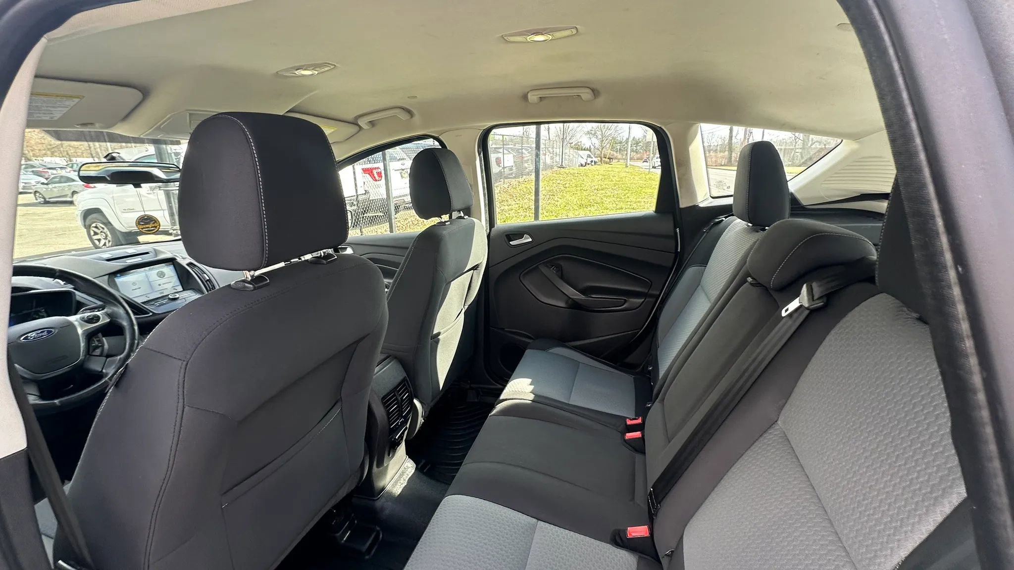 Used 2017 Ford C-MAX SE w/ Equipment Group 201A image 21