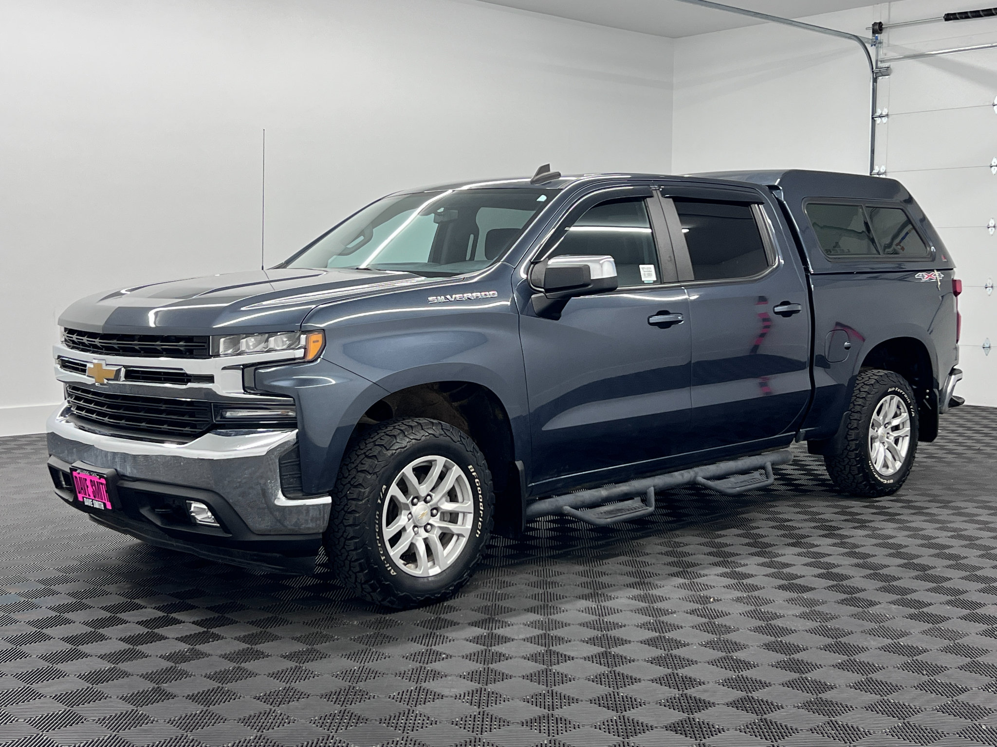 Used 2021 Chevrolet Silverado 1500 LT AWD/4WD image 1