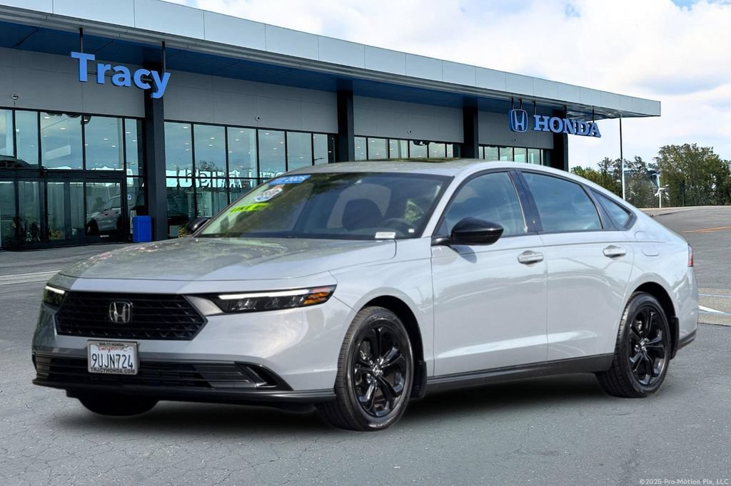 Certified 2025 Honda Accord SE image 14