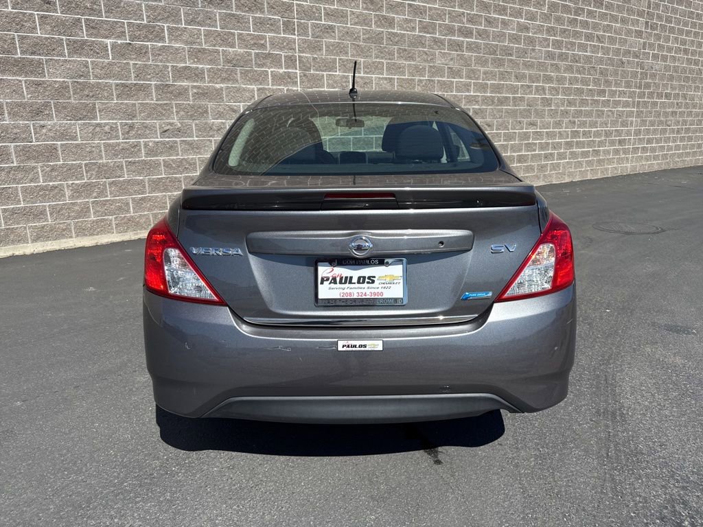 Used 2016 Nissan Versa SV image 5