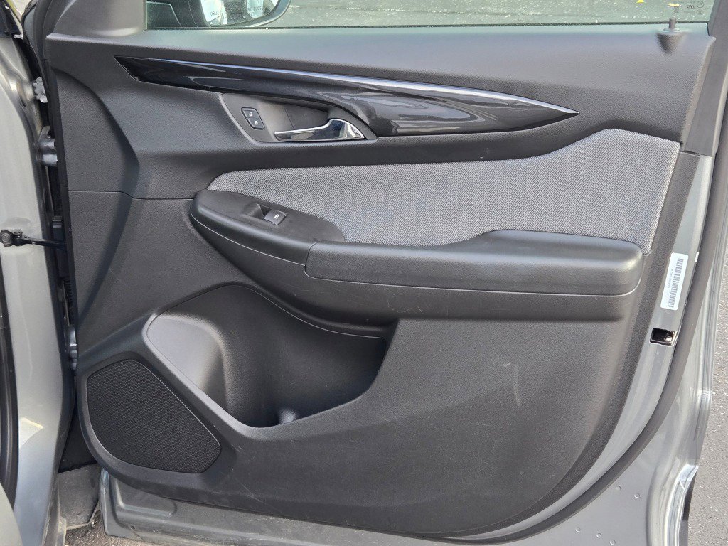 Used 2025 Chevrolet TrailBlazer LT image 5