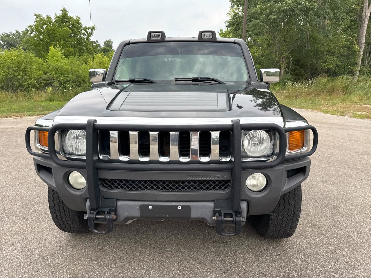 Used 2009 HUMMER H3T Luxury AWD/4WD image 2