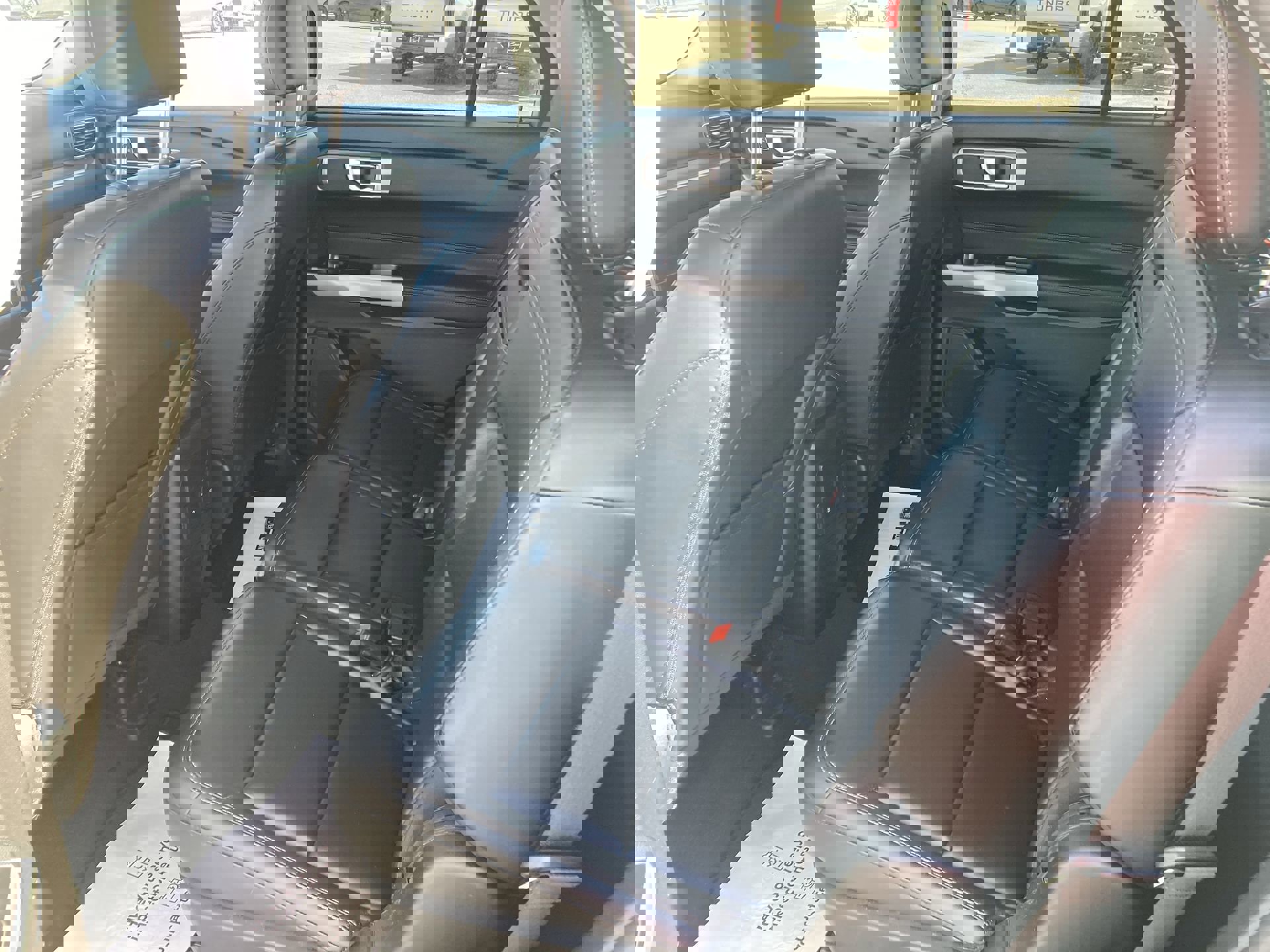 Used 2024 Ford Explorer XLT w/ Equipment Group 202A image 26