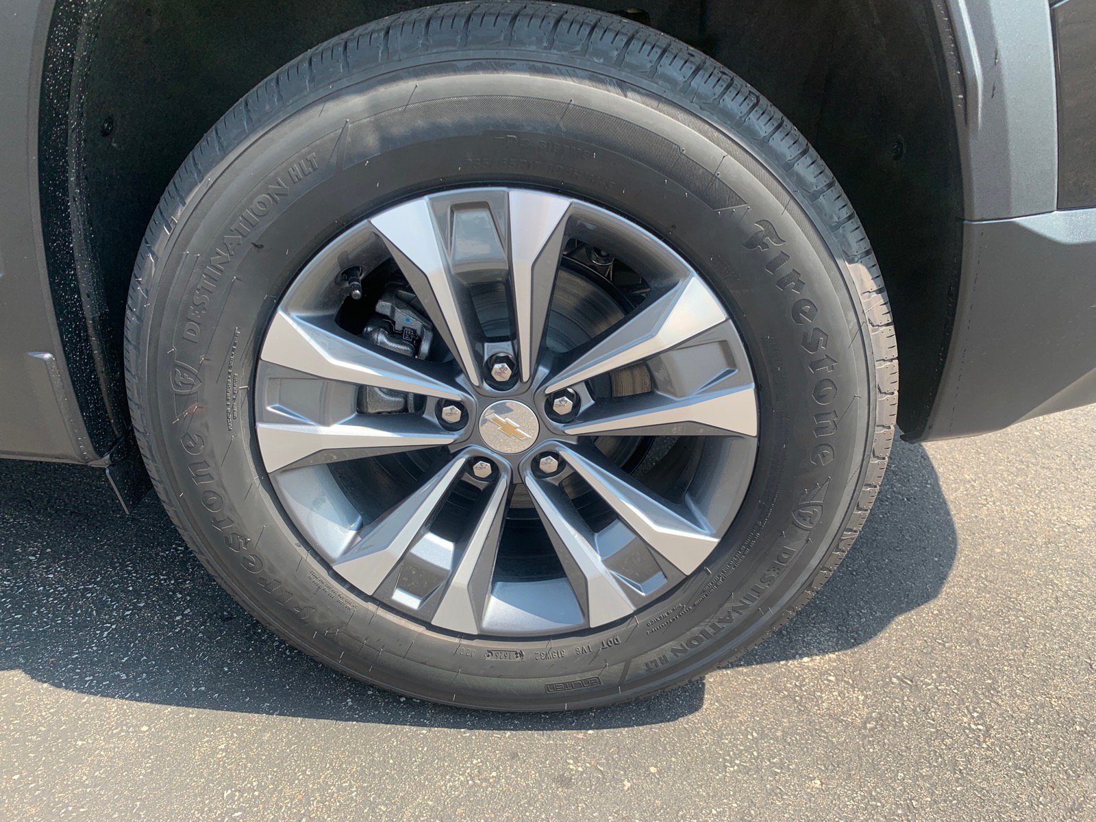 New 2027 Chevrolet Equinox LT FWD image 5
