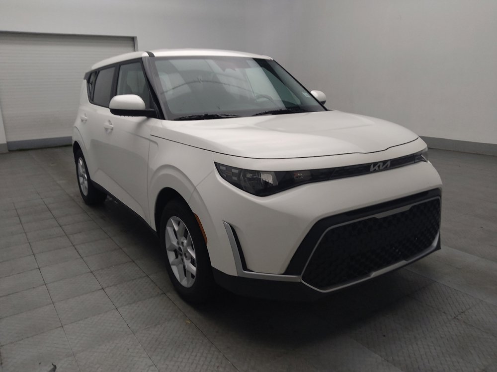 Used 2025 Kia Soul LX image 13