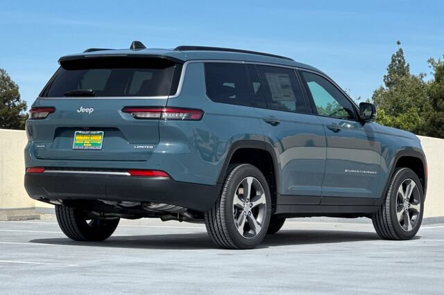 New 2026 Jeep Grand Cherokee L Limited AWD/4WD image 4
