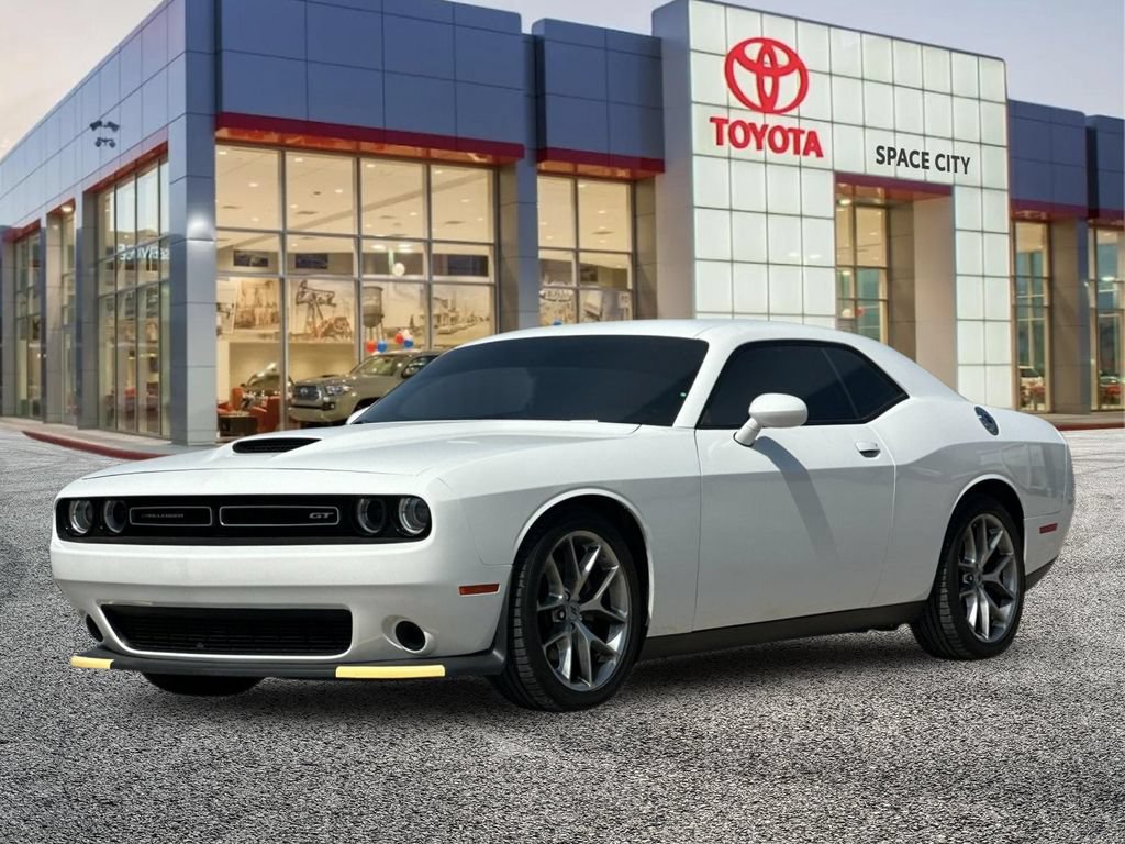 Used 2023 Dodge Challenger GT RWD image 2