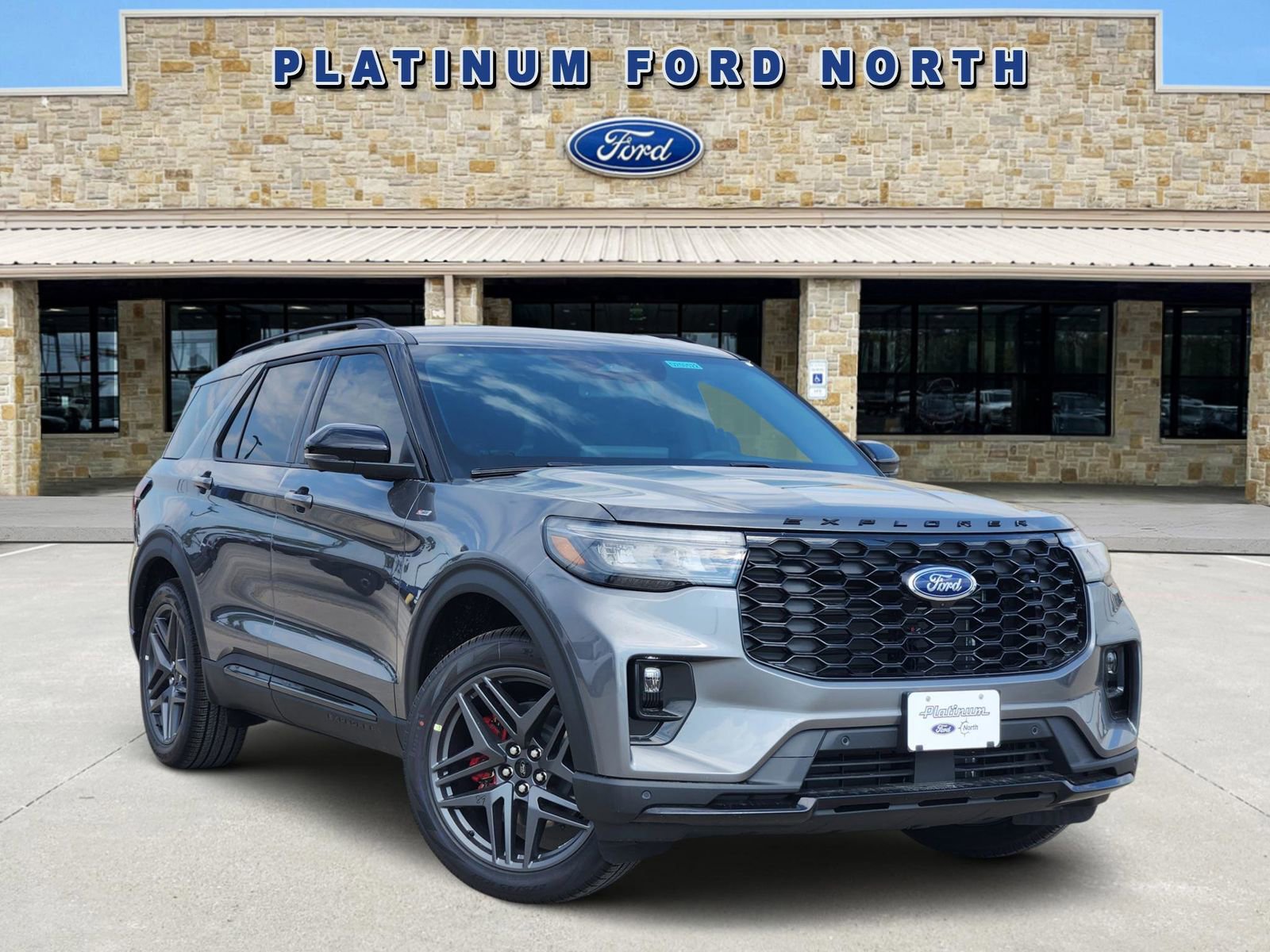 New 2025 Ford Explorer ST-Line w/ Premium Package