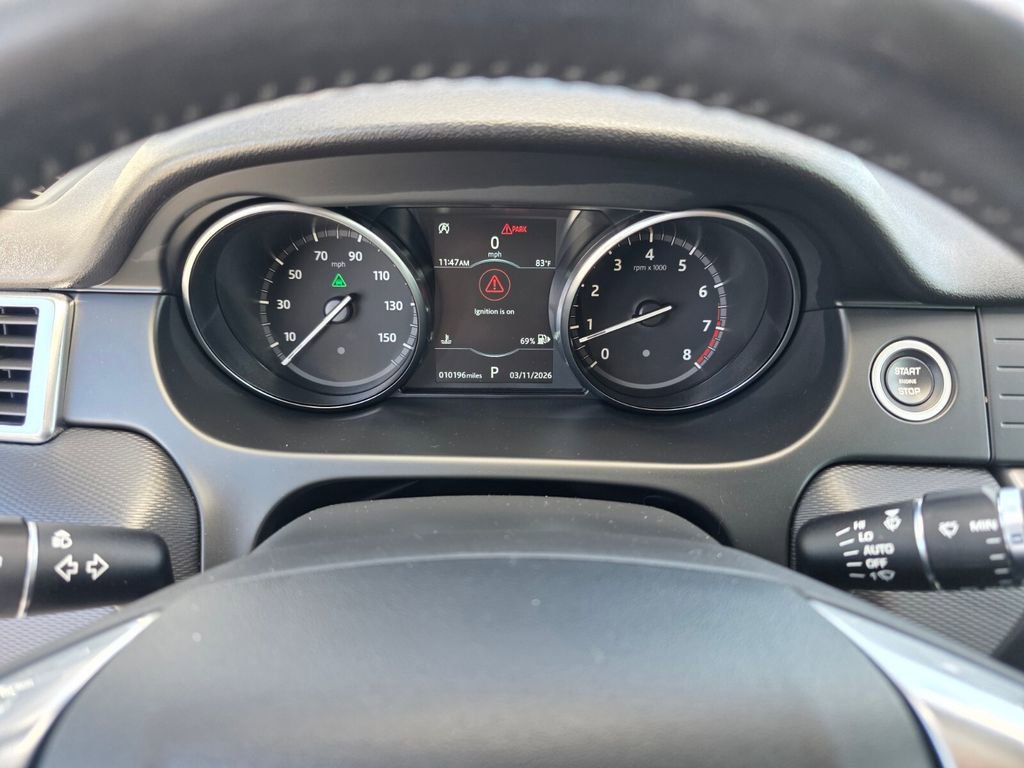Used 2018 Land Rover Discovery Sport HSE Luxury image 21
