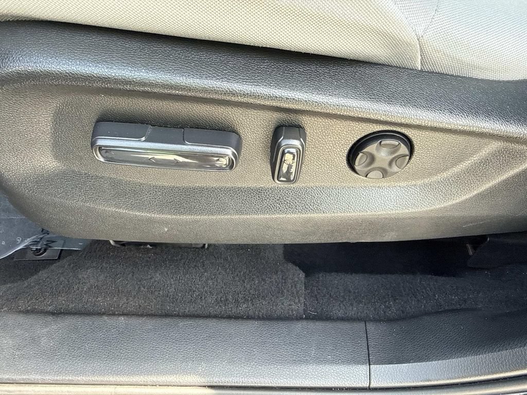 Used 2020 Honda CR-V EX image 26