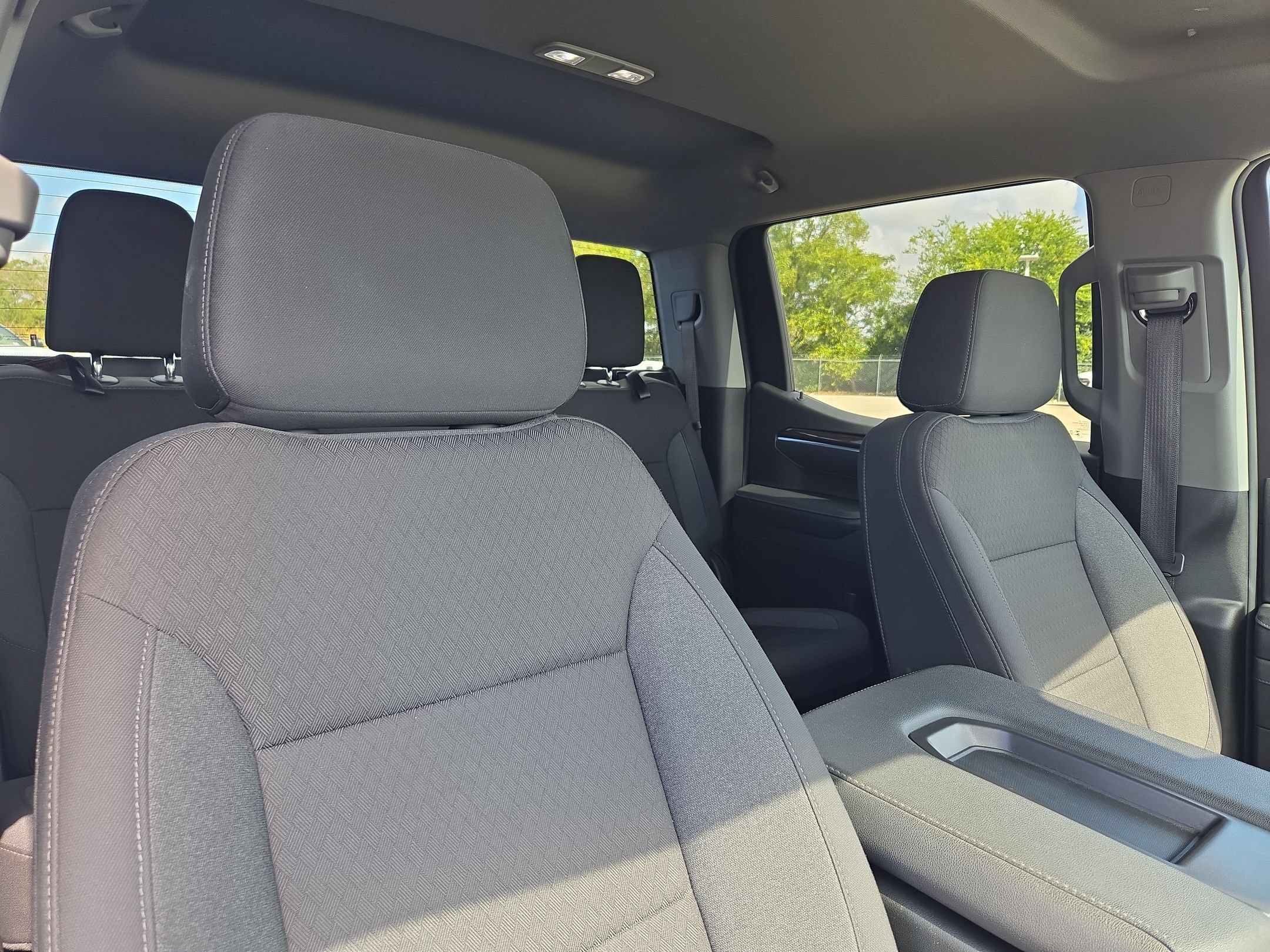 Used 2025 Chevrolet Silverado 1500 LT AWD/4WD image 29