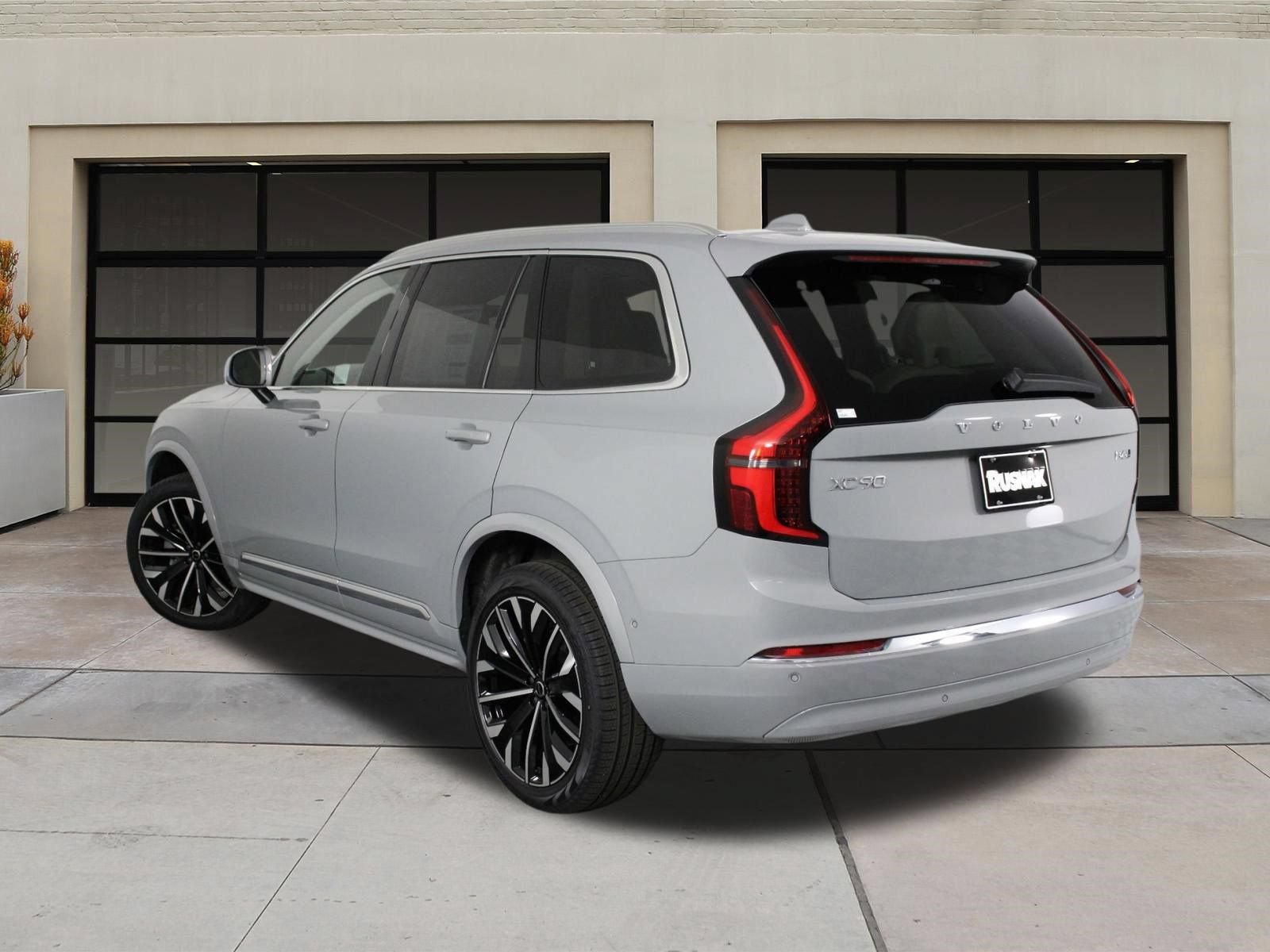 New 2026 Volvo XC90 B6 Ultra w/ Protection Package AWD/4WD image 3