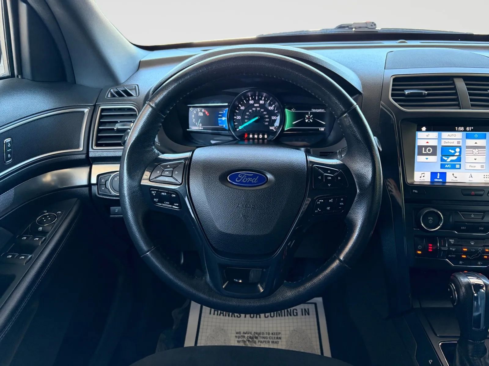 Used 2018 Ford Explorer XLT w/ Equipment Group 202A AWD/4WD image 31