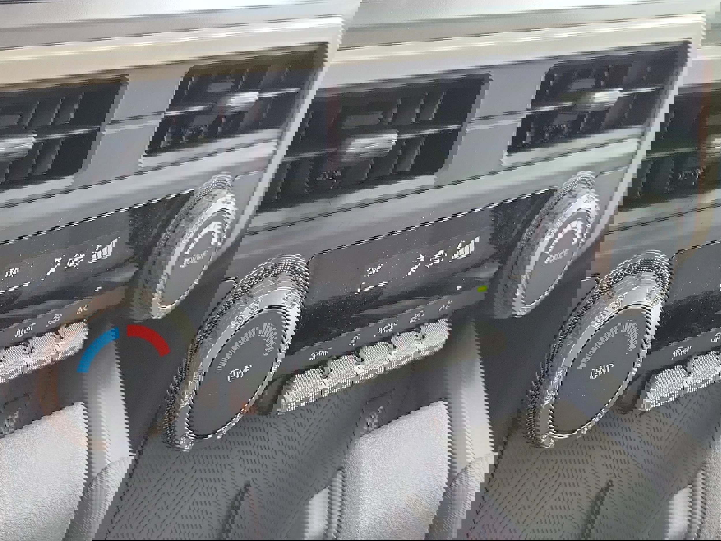 New 2025 Toyota Tacoma SR5 image 23