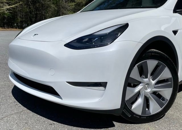 Used 2024 Tesla Model Y Long Range AWD/4WD image 4