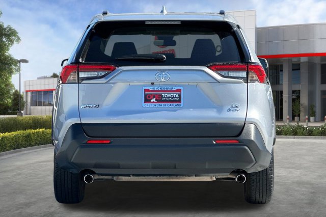 Certified 2025 Toyota RAV4 LE AWD/4WD image 6