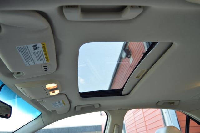 Used 2008 Lincoln MKZ image 26