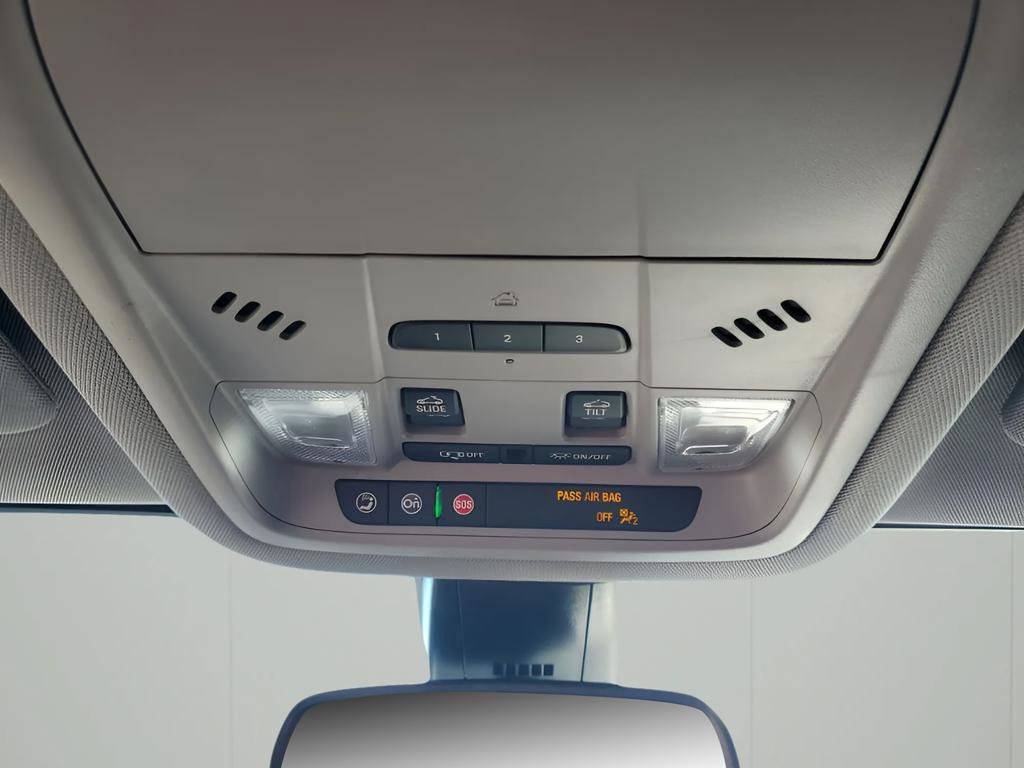 Used 2023 GMC Acadia SLT w/ Technology Package image 42