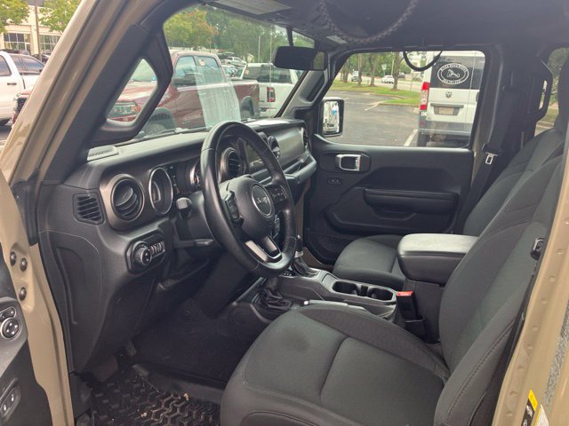 Used 2020 Jeep Gladiator Sport w/ Quick Order Package 24S AWD/4WD image 10