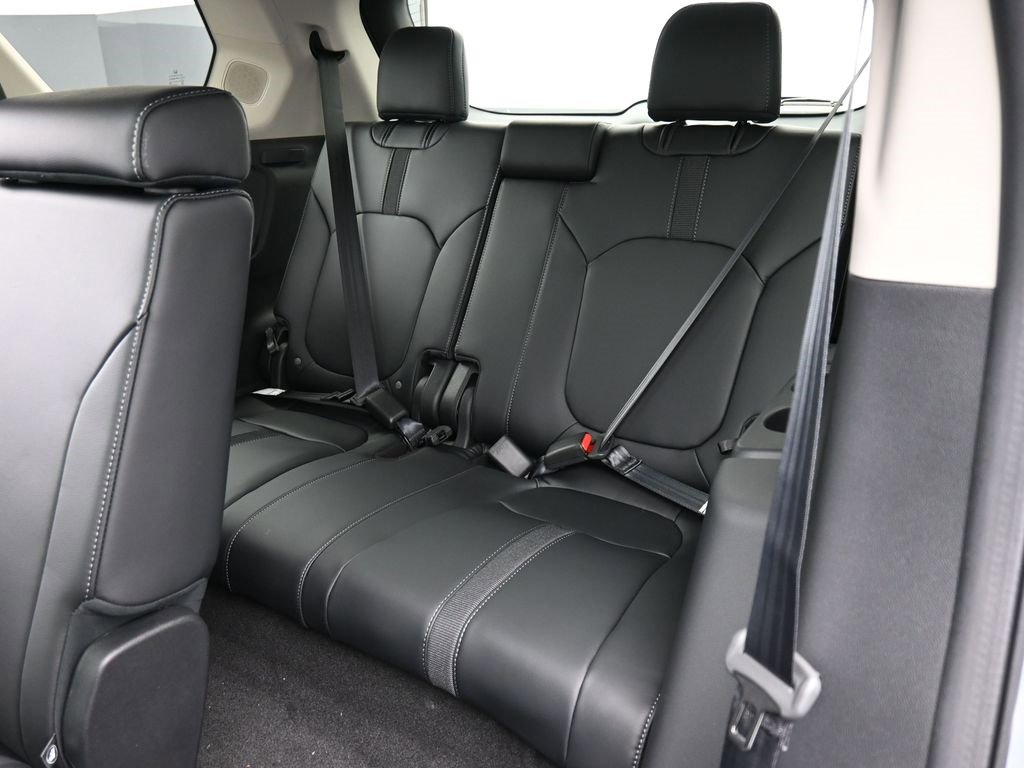 New 2025 Honda Pilot Touring image 37