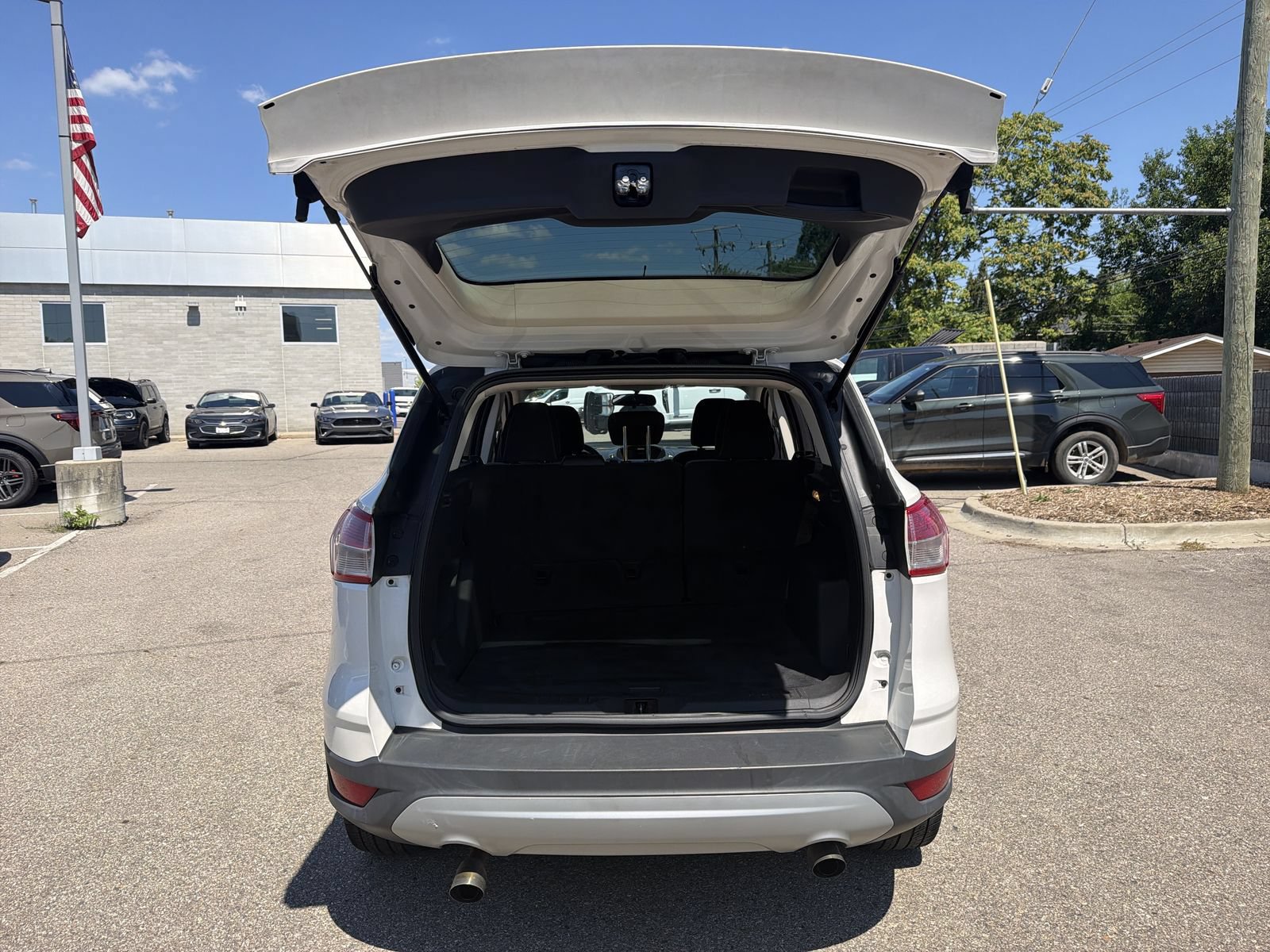 Used 2014 Ford Escape SE FWD image 32