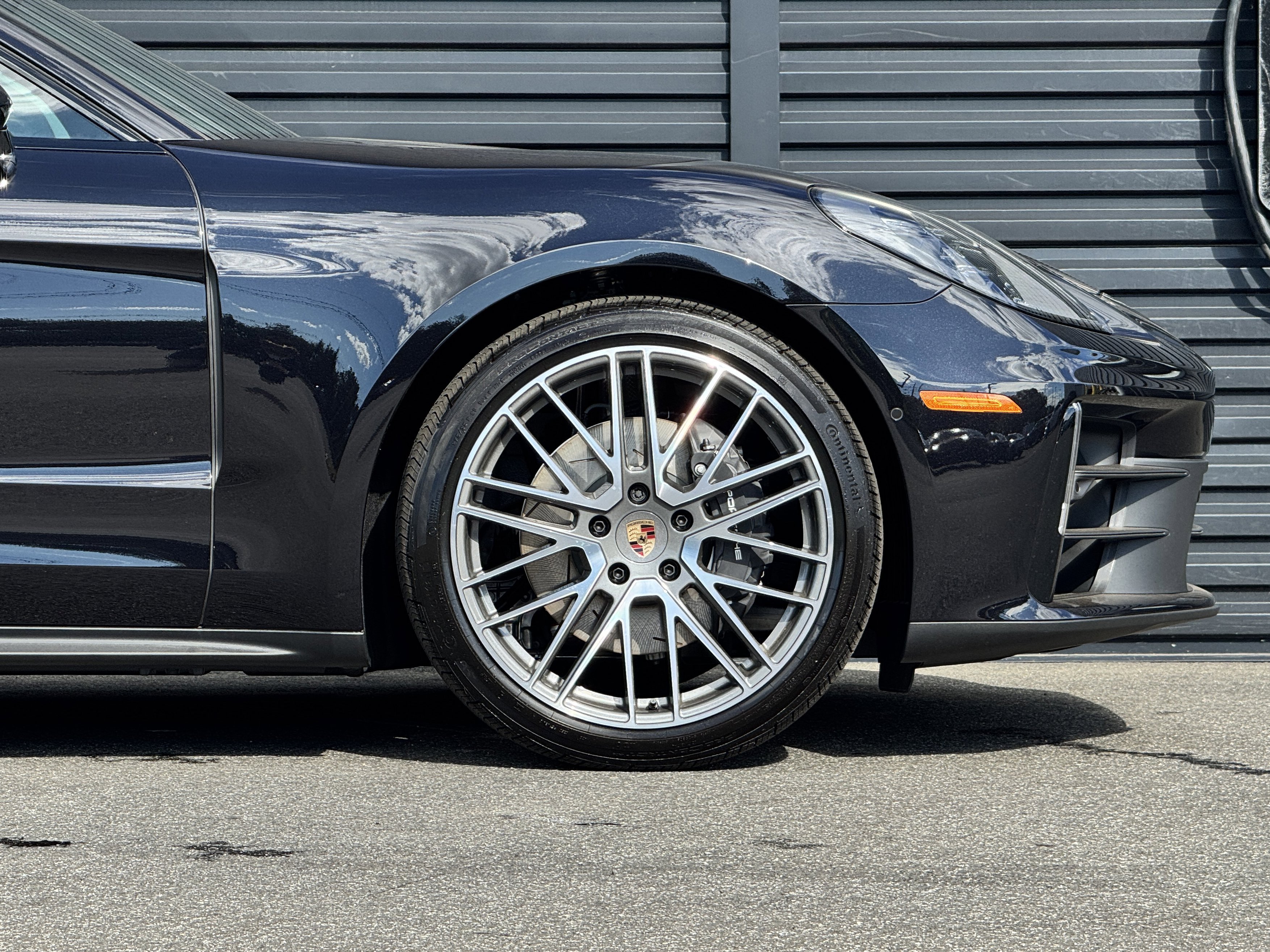 New 2025 Porsche Panamera 4 image 12