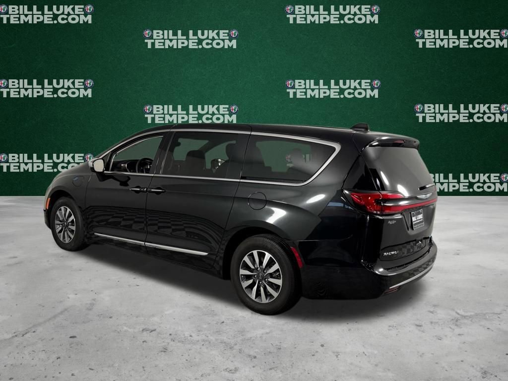 Used 2023 Chrysler Pacifica Limited image 10