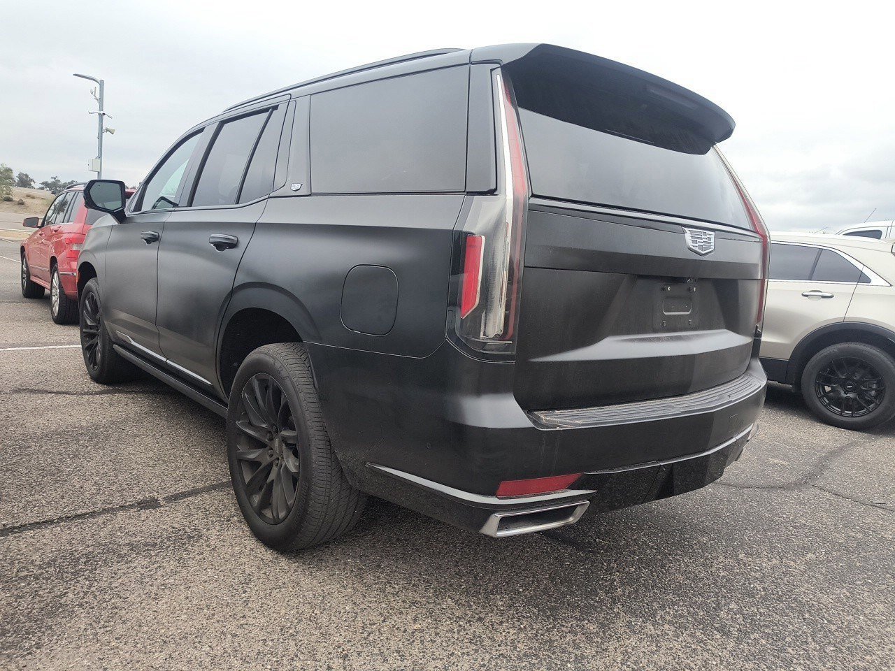 Used 2023 Cadillac Escalade Premium Luxury w/ LPO, Radiant Package image 5